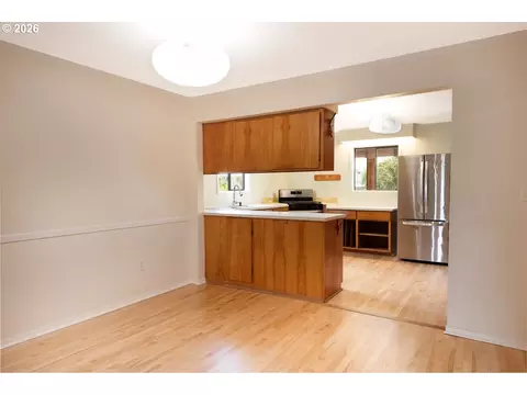 1404 Centennial Blvd, Springfield, OR 97477 photo 17