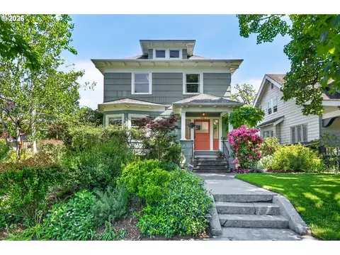 5742 N Commercial Ave, Portland, OR 97217