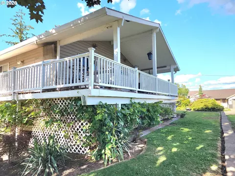 Exterior - 5321 SE Welch Rd, Gresham, OR 97080 photo 4 of 16
