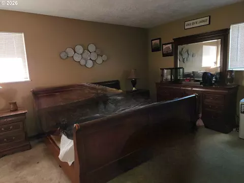 Bedroom - 5321 SE Welch Rd, Gresham, OR 97080 photo 1 of 4