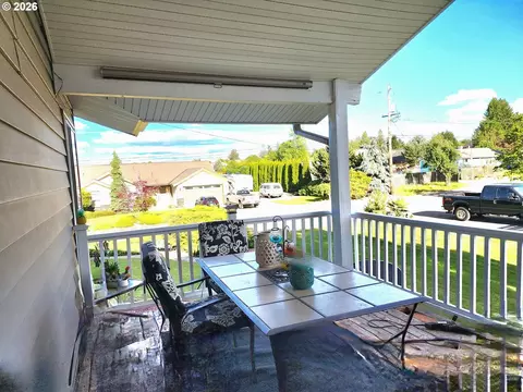Exterior - 5321 SE Welch Rd, Gresham, OR 97080 photo 6 of 16