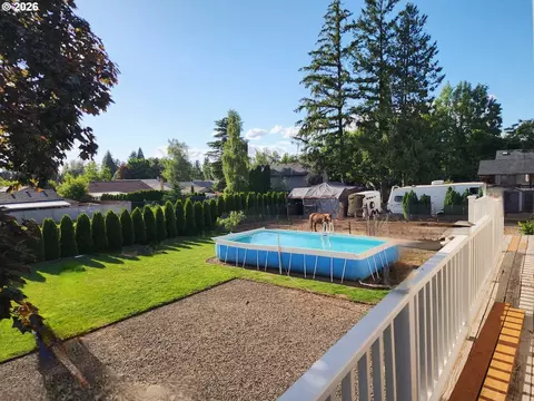 Exterior - 5321 SE Welch Rd, Gresham, OR 97080 photo 8 of 16