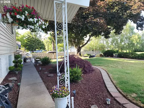 Exterior - 5321 SE Welch Rd, Gresham, OR 97080 photo 15 of 16