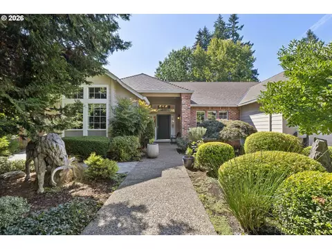 7750 SW Red Hawk Ct, Portland, OR 97210