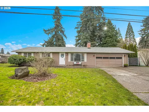 8915 NE 99th St, Vancouver, WA 98662