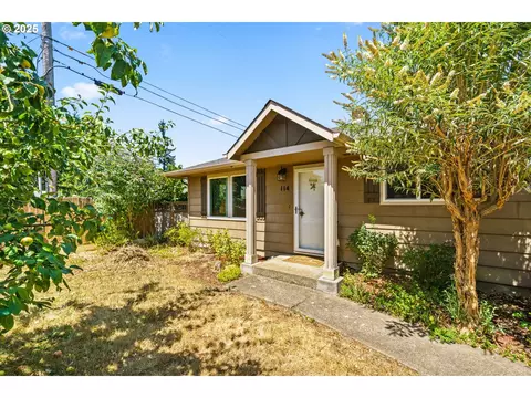 114 Hayden Bridge Way, Springfield, OR 97477