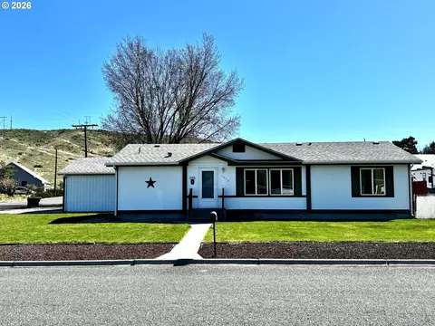 1070 Grove St, Baker City, OR 97814