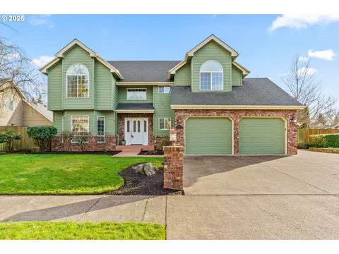 54 Silver Oak Dr, Eugene, OR 97404