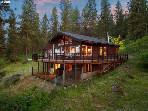 60751 Wood Rd, La Grande, OR 97850