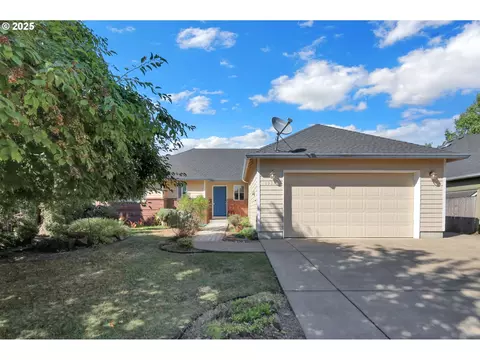 1025 Swenson Ln, Eugene, OR 97404