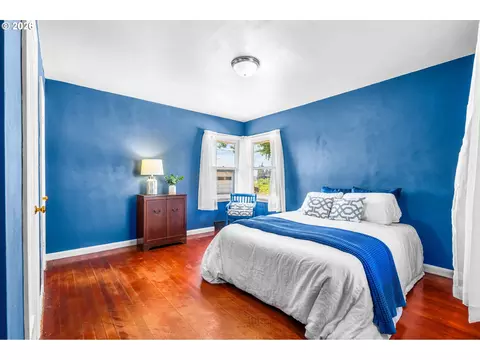 Bedroom - 31183 S Barlow Rd, Hubbard, OR 97032 photo 3 of 7