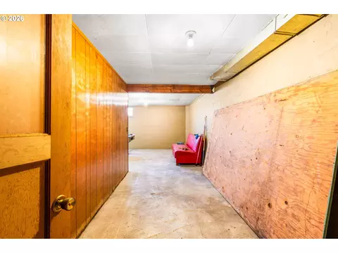 Entry Way - 31183 S Barlow Rd, Hubbard, OR 97032 photo 1 of 1