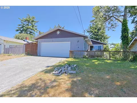 935 Fenwick, Coos Bay, OR 97420