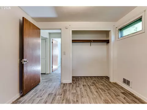 Bedroom - 3015 Willamette St, Eugene, OR 97405 photo 2 of 2