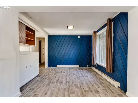 Living - 3015 Willamette St, Eugene, OR 97405 photo 2 of 2