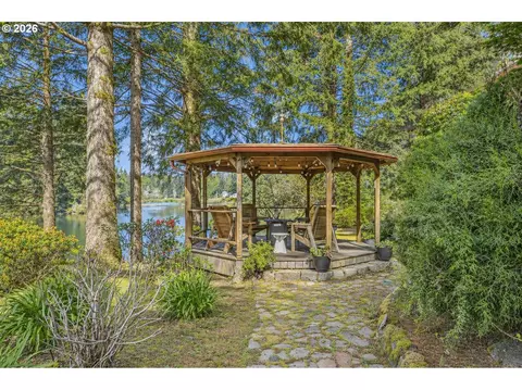 Exterior - 89366 Dahlin Rd, Florence, OR 97439 photo 4 of 14