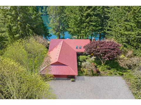 Exterior - 89366 Dahlin Rd, Florence, OR 97439 photo 2 of 14