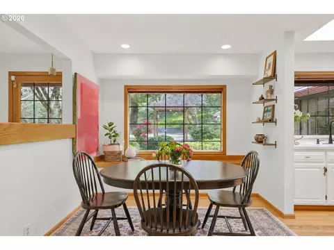 Dining - 89366 Dahlin Rd, Florence, OR 97439 photo 1 of 2
