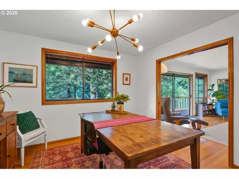 Dining - 89366 Dahlin Rd, Florence, OR 97439 photo 2 of 2