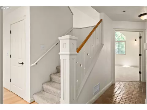 Entry Way - 3046 Summit Sky Blvd, Eugene, OR 97405 photo 1 of 2
