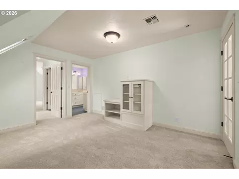 Bedroom - 3046 Summit Sky Blvd, Eugene, OR 97405 photo 6 of 10