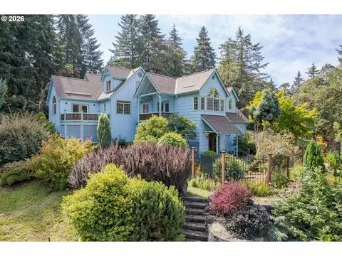 Exterior - 3046 Summit Sky Blvd, Eugene, OR 97405 photo 12 of 13