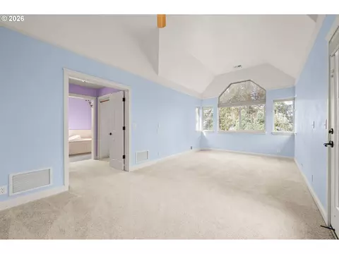 Bedroom - 3046 Summit Sky Blvd, Eugene, OR 97405 photo 2 of 10