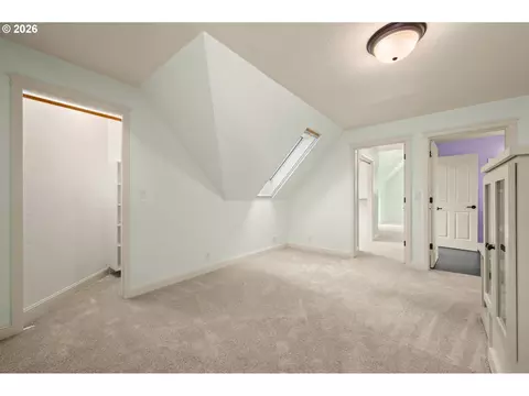Bedroom - 3046 Summit Sky Blvd, Eugene, OR 97405 photo 5 of 10