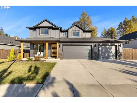 3913 SE 19th Ave, Brush Prairie, WA 98606