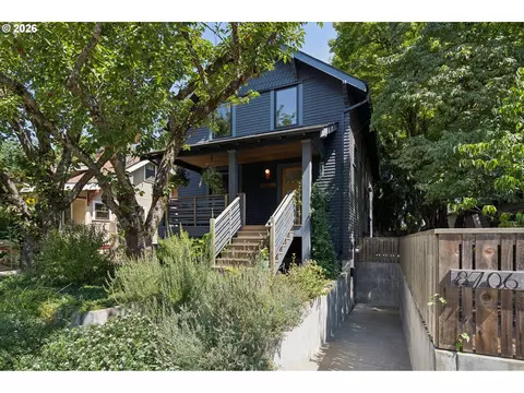 8706 SE 31st Ave, Milwaukie, OR 97222