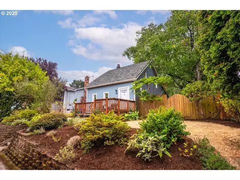 4830 SE Gladstone St, Portland, OR 97206