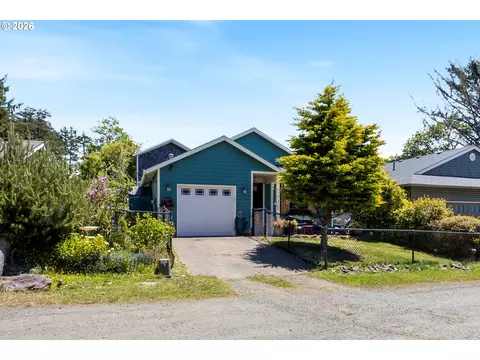 3468 NW Marine Ave, Lincoln City, OR 97367