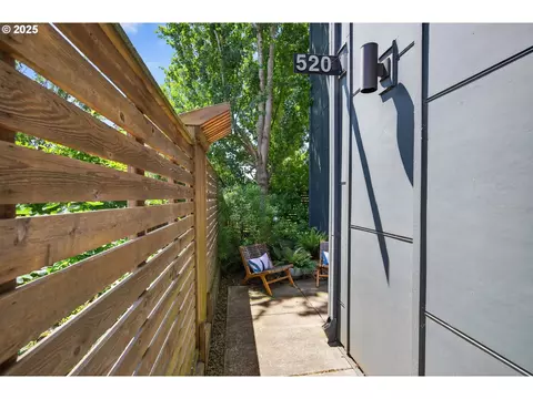 520 NE Sacramento St, Portland, OR 97212