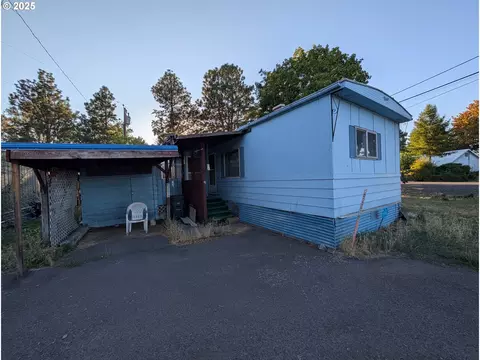 62218 Robin Rd #34, La Grande, OR 97850