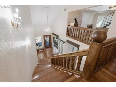 Entry Way - 5075 Mapleton Dr, West Linn, OR 97068 photo 4 of 4