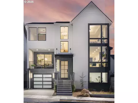 239 S Flower St, Portland, OR 97239