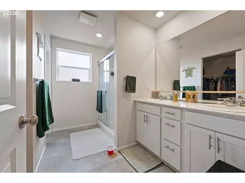 2743 V St, Springfield, OR 97477 photo 16