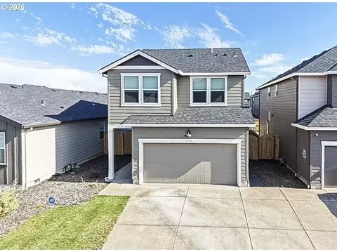 2743 V St, Springfield, OR 97477 photo 1