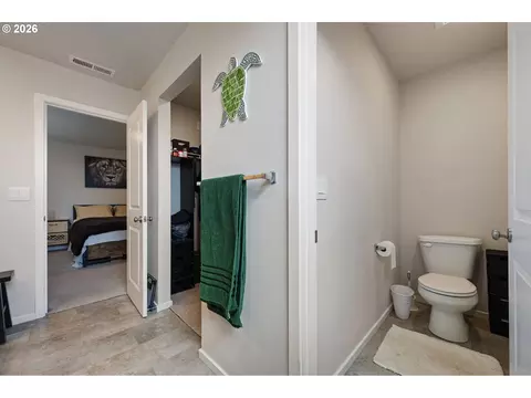 2743 V St, Springfield, OR 97477 photo 17