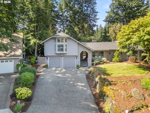 4886 Sage Hen Cir, Lake Oswego, OR 97035