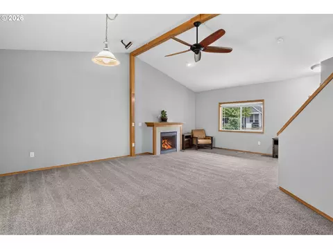 18359 Davis St, Sandy, OR 97055 photo 8