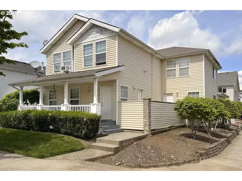 8541 NE Russell St, Portland, OR 97220