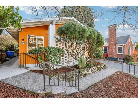 1612 SE 21st Ave, Portland, OR 97214