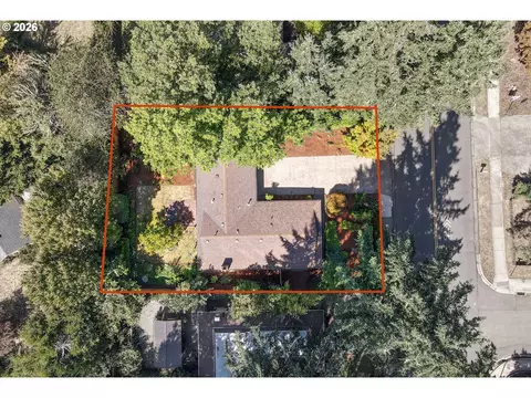 View/Area - 2258 Brittany St, Eugene, OR 97405 photo 1 of 1