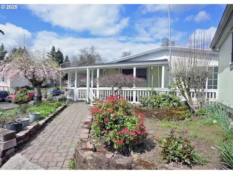 316 N Canyon View Dr, Lafayette, OR 97127