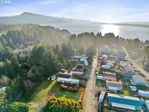 10900 Martin Ave, Tillamook, OR 97141