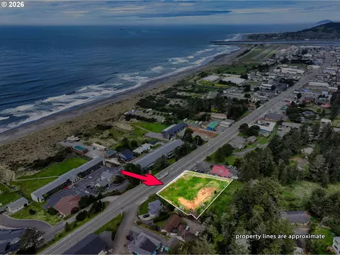 29271 Ellensburg Ave, Gold Beach, OR 97444