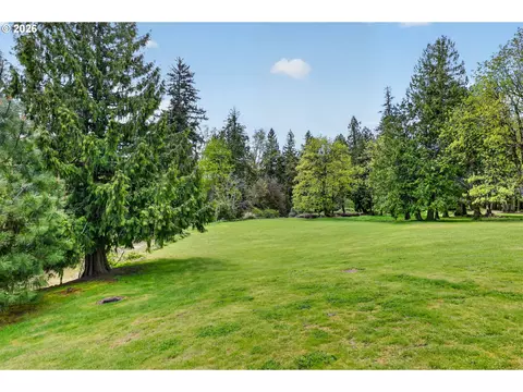 Exterior - 3678 W Powell Loop, Gresham, OR 97030 photo 17 of 24