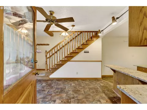 Entry Way - 3678 W Powell Loop, Gresham, OR 97030 photo 1 of 2
