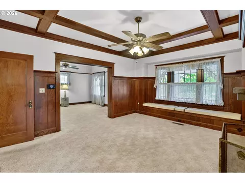 Living - 3678 W Powell Loop, Gresham, OR 97030 photo 1 of 5